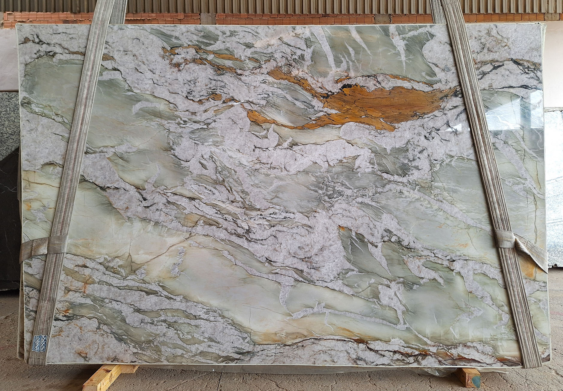 CRYSTAL INFINITY - Quartzite & Granite - 120' x 78'  - white Green Brown