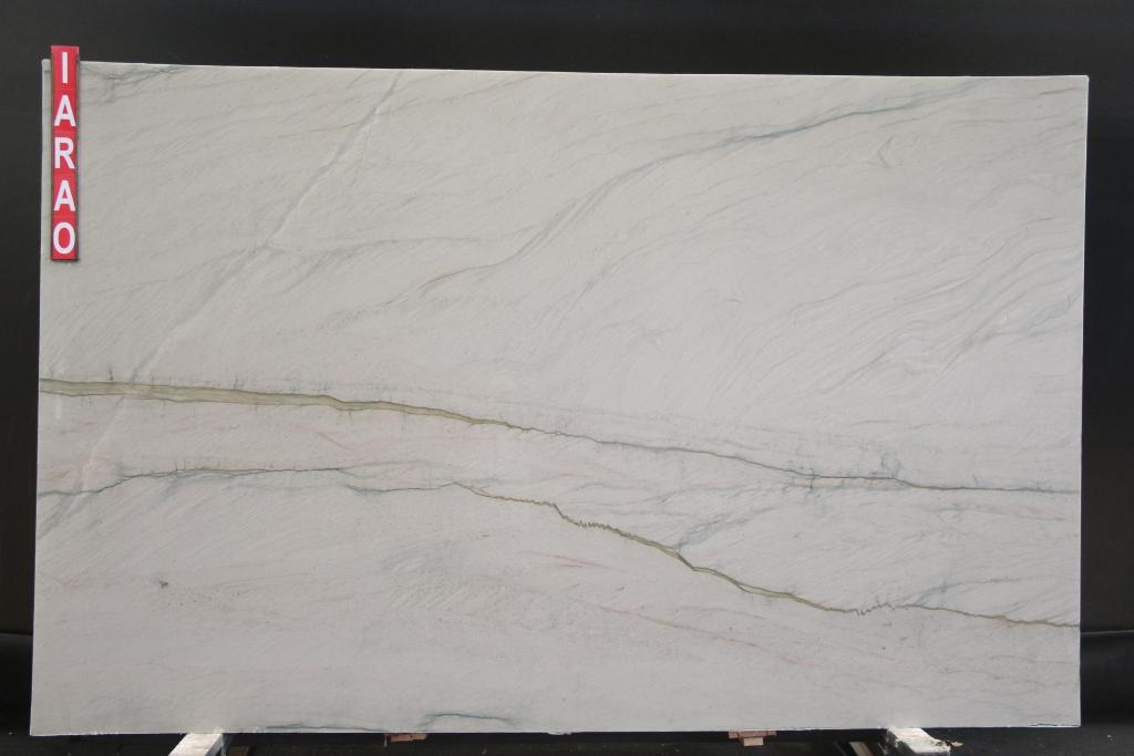 Montreal - Quartzite - 126'x78' - Beige 