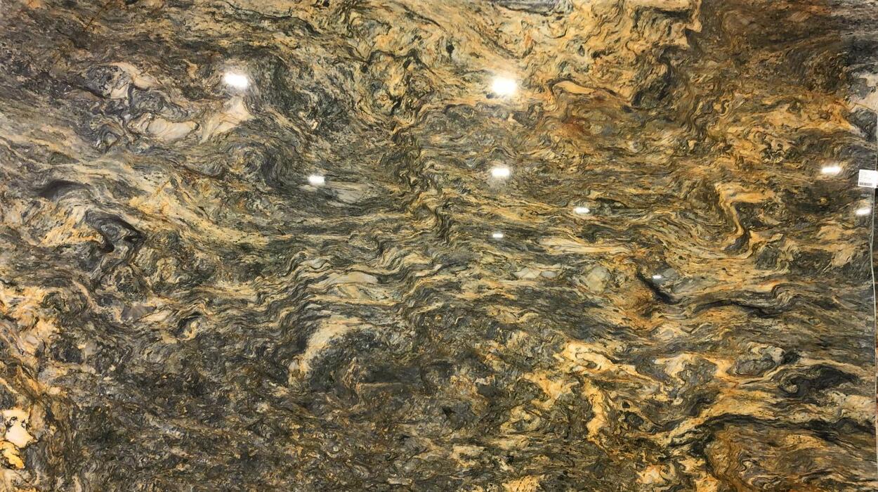 Fusion Gold 25725 - Granite & Quartzite - 118″×81″ - Gold , BLackm