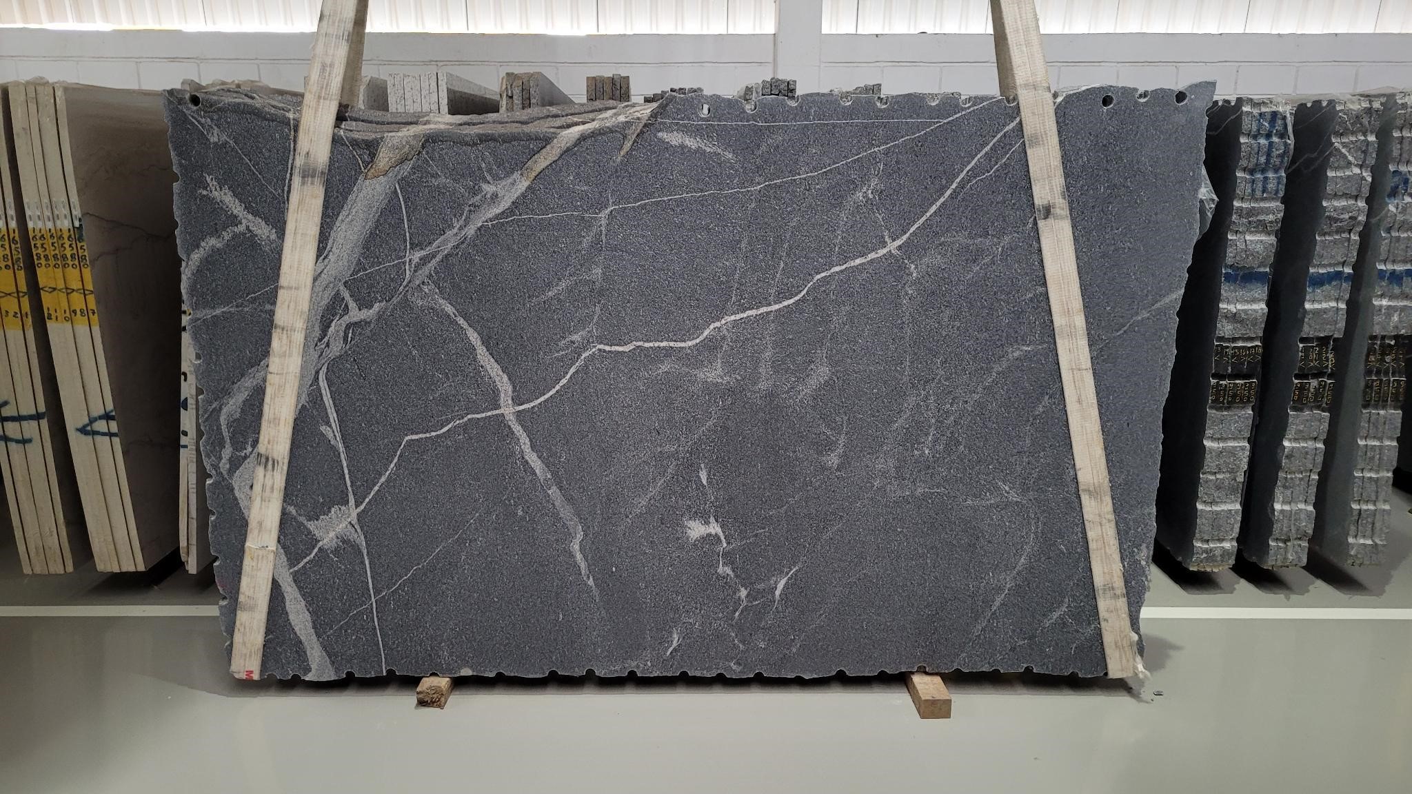Brilliant Grey-#18552 - Granite & Quartzite - 121'x74' - Grey