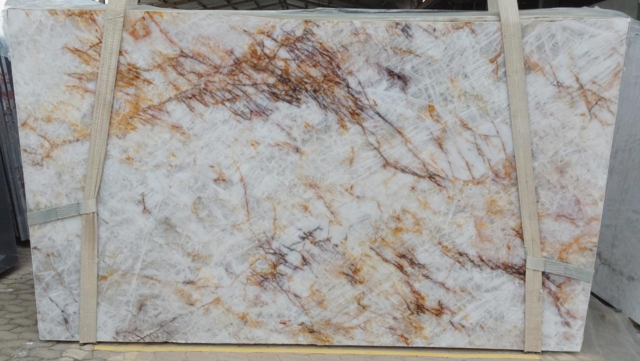 Crystal Fire 5970 - Granite & Quartzite - 131'x76' - white Gold 
