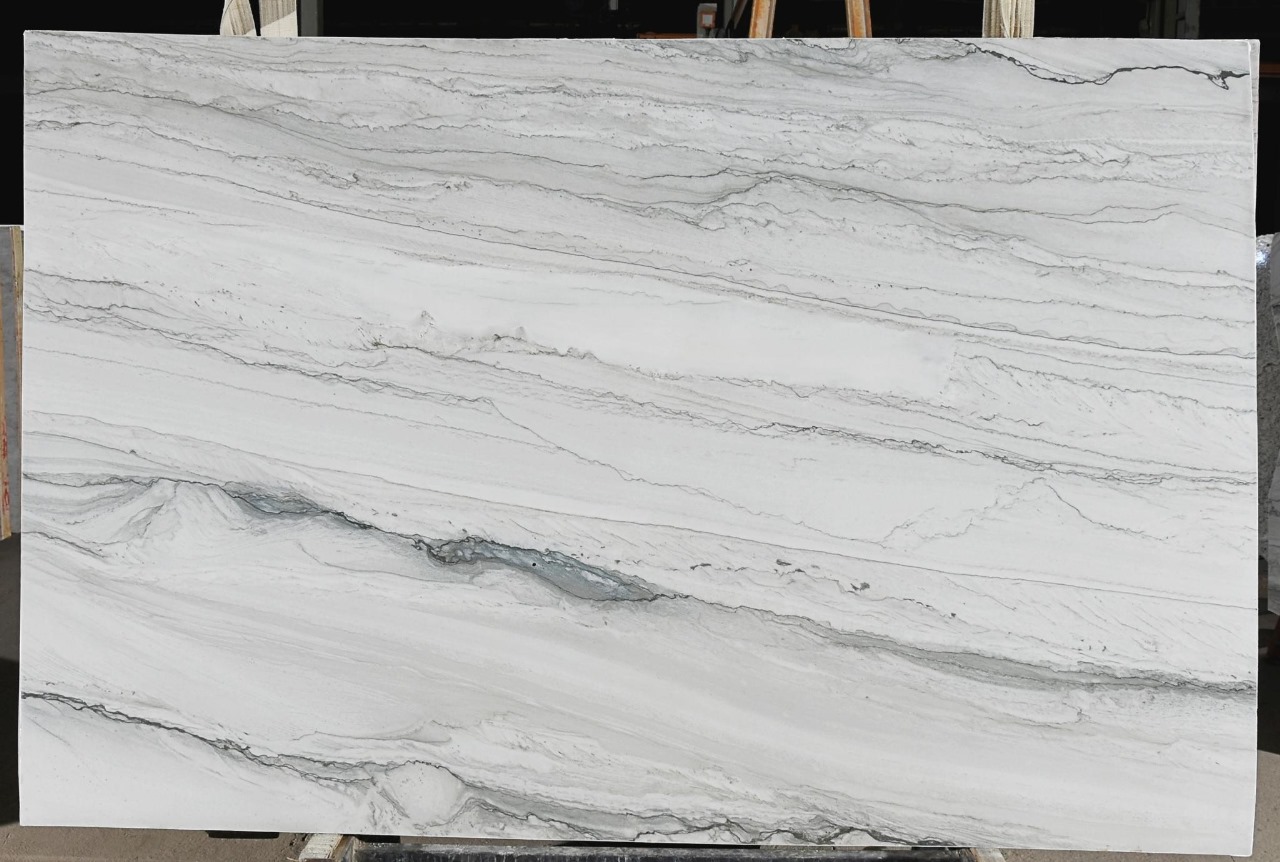 Infinity White 5632  - Quartzite  - 122'x79' - White Grey 