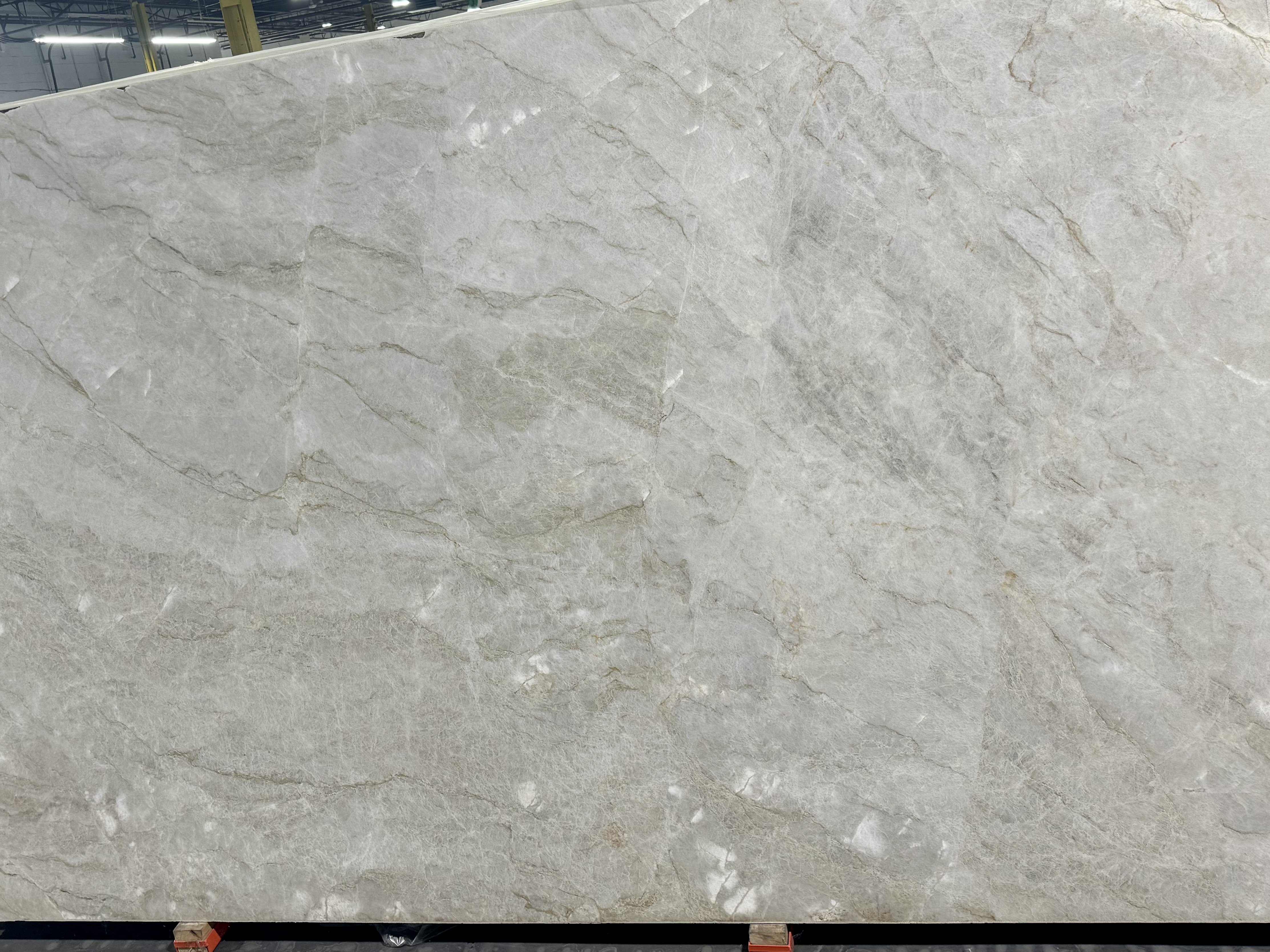TAJ MAHAL A1CCB4  - Quartzite - 129'' X 78'' - Beige