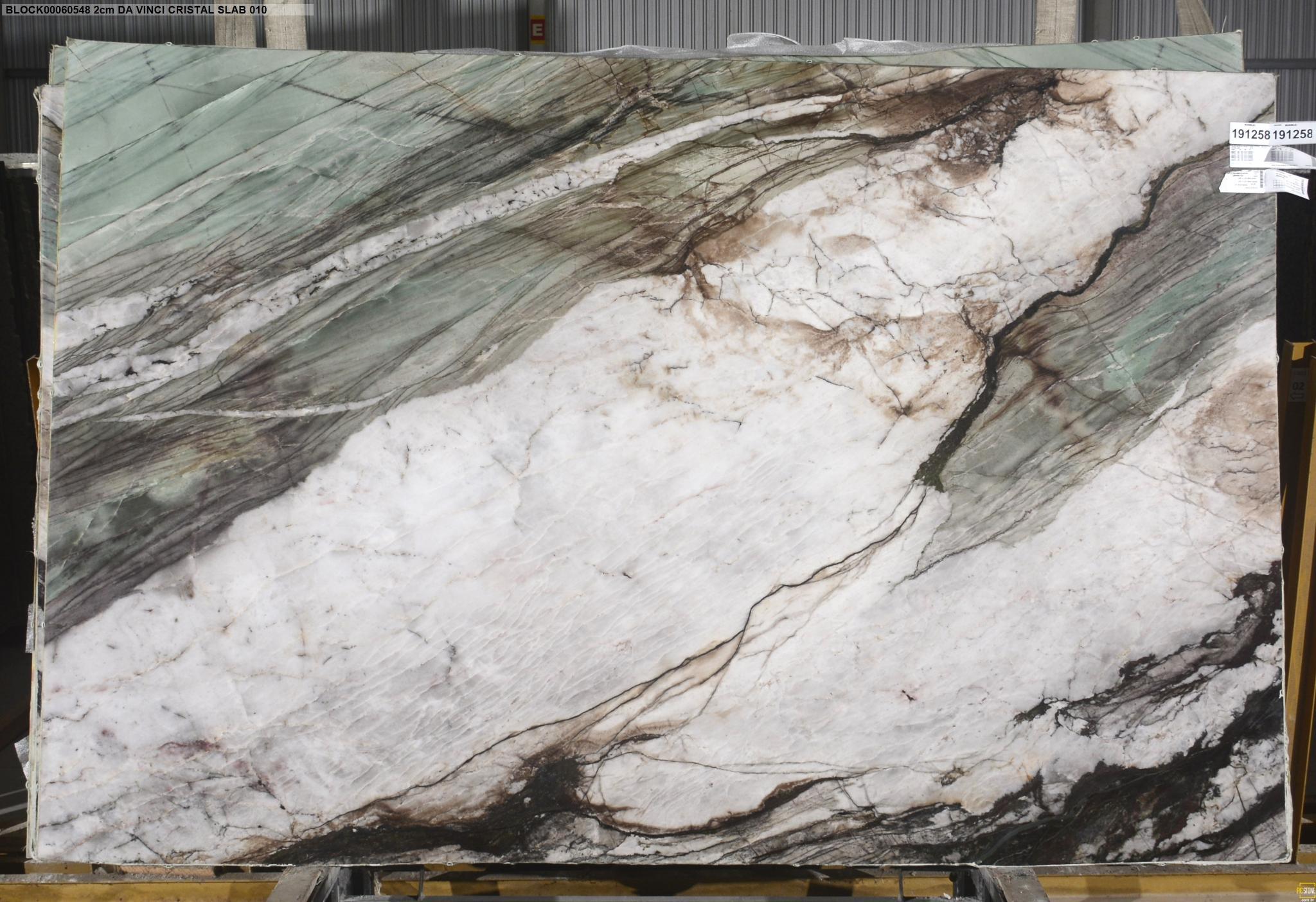 Crystal infinity 2cm  - Quartzite - 110'x 71' - Green , White