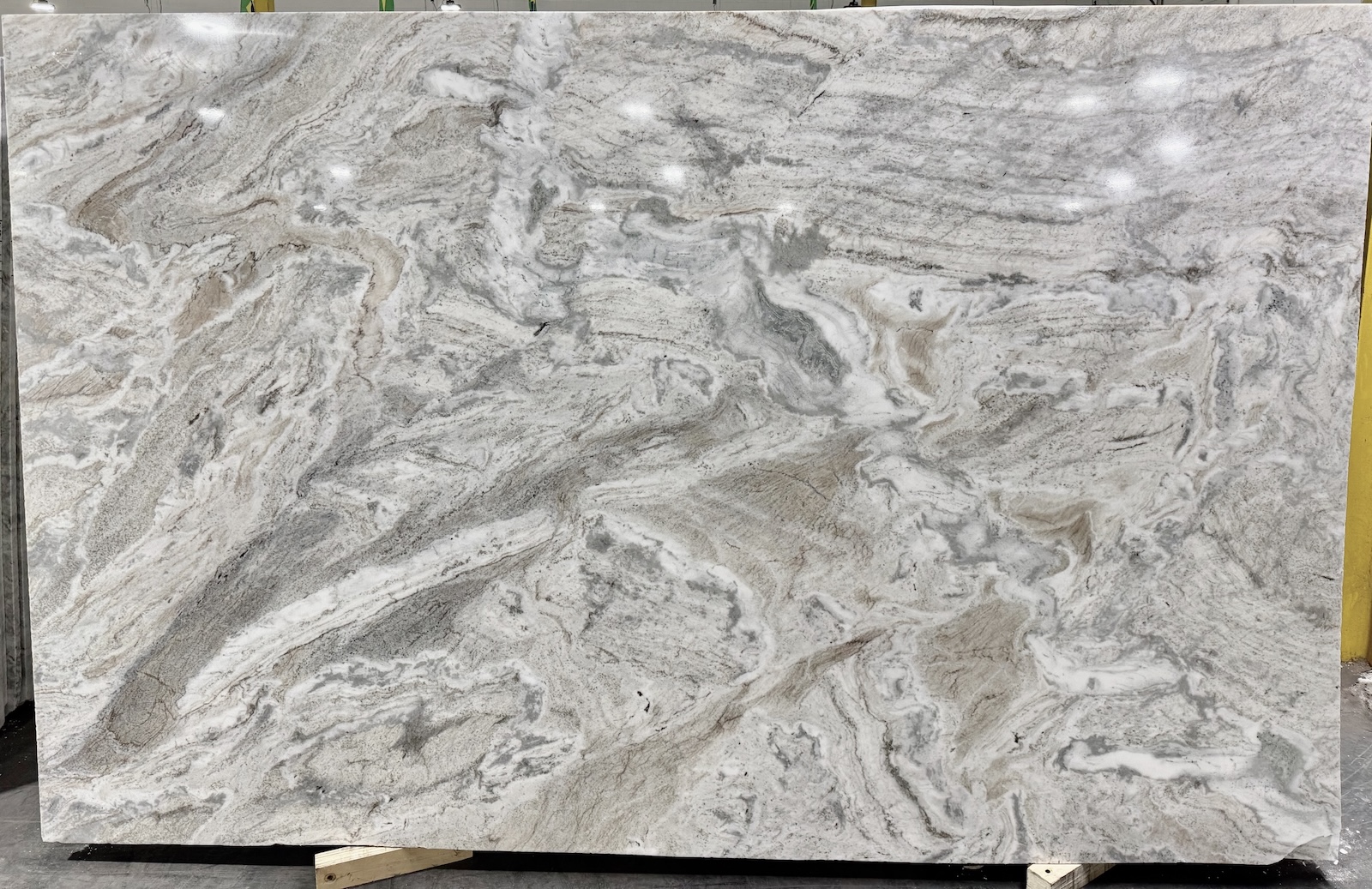 Fantasy Brown 5241 Dual Finish 